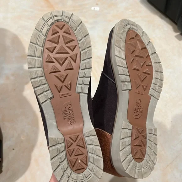 North Face boots - Picture 5 of 6